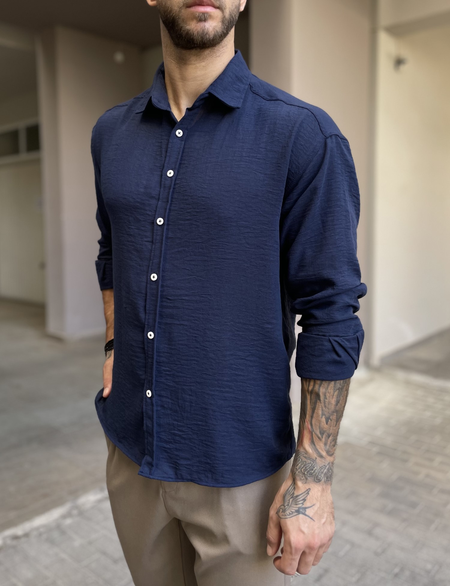 Ανδρικό μπλε γκοφρέ Overshirt με γιακά RMZ579N φωτογραφία